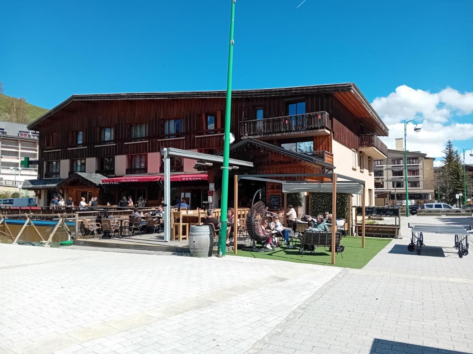 Hotel Le Sherpa Les Deux Alpes Exterior photo