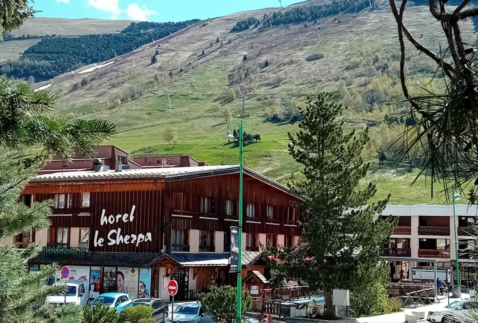 Hotel Le Sherpa Les Deux Alpes Exterior photo
