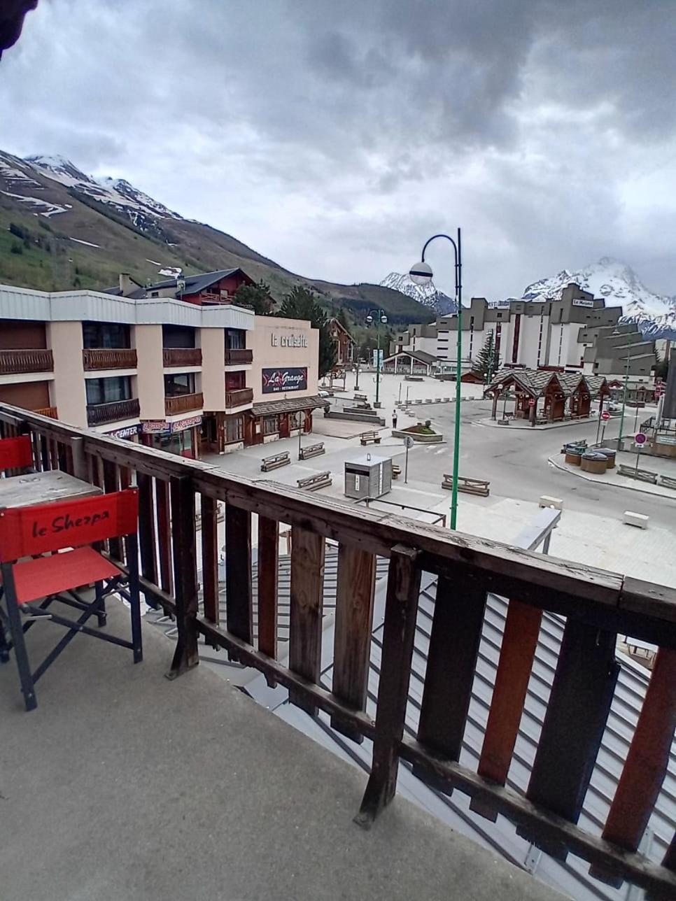 Hotel Le Sherpa Les Deux Alpes Exterior photo